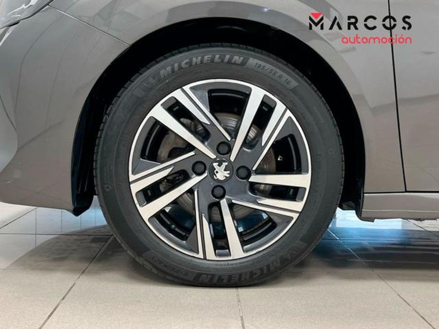 Peugeot 208 PureTech 100 Allure 75 kW (100 CV)
