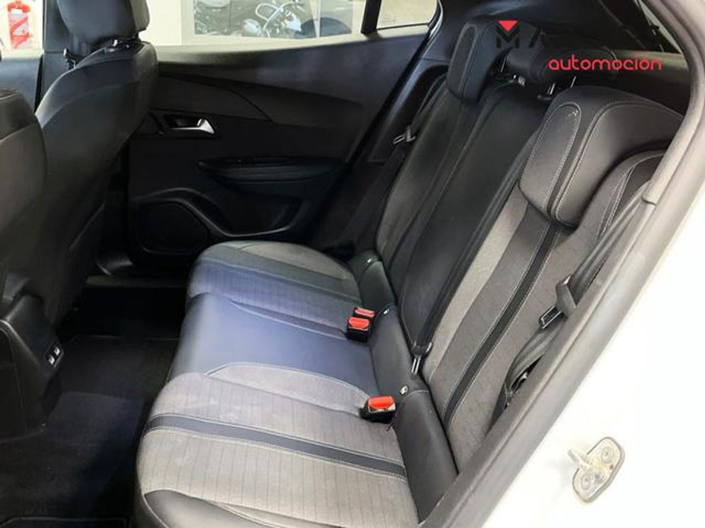 Peugeot 2008 PureTech 130 S&S Allure EAT8 96 kW (130 CV)