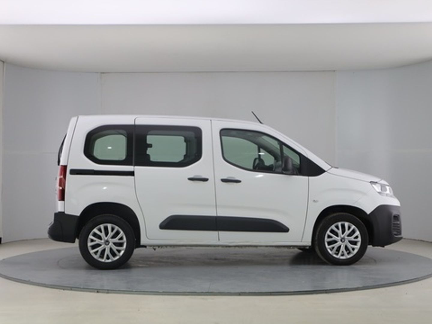 Citroen Berlingo BlueHDi 100 S&S Talla M Live Pack Business 75 kW (102 CV)