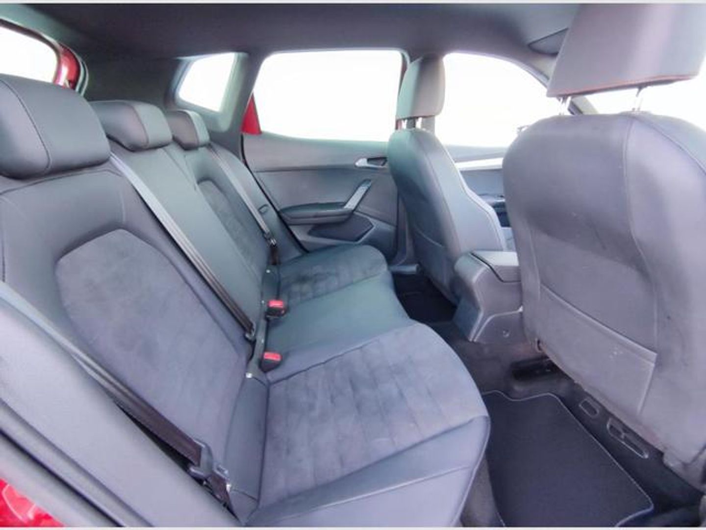 SEAT Arona 1.0 TSI FR 75 Aniversario DSG 85 kW (115 CV)
