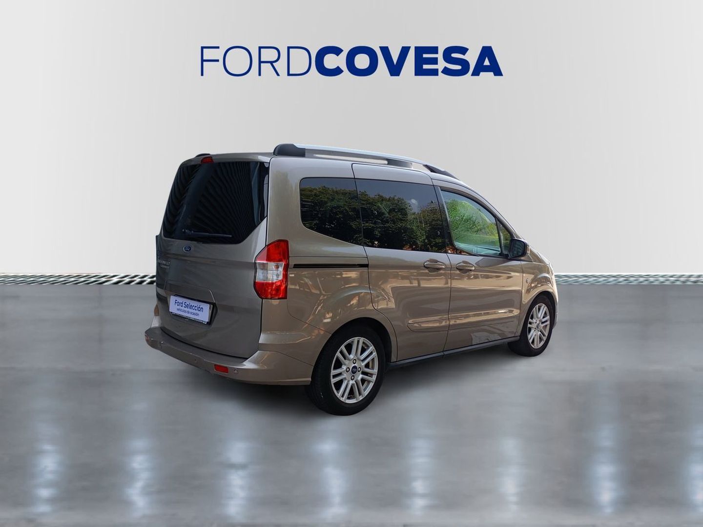 Ford Tourneo Courier 1.5 TDCi Titanium 74 kW (100 CV)