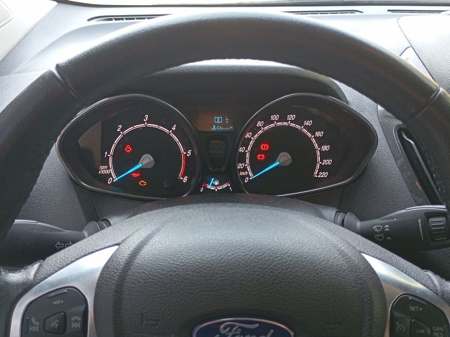 Ford Tourneo Courier 1.5 TDCi Titanium 74 kW (100 CV)
