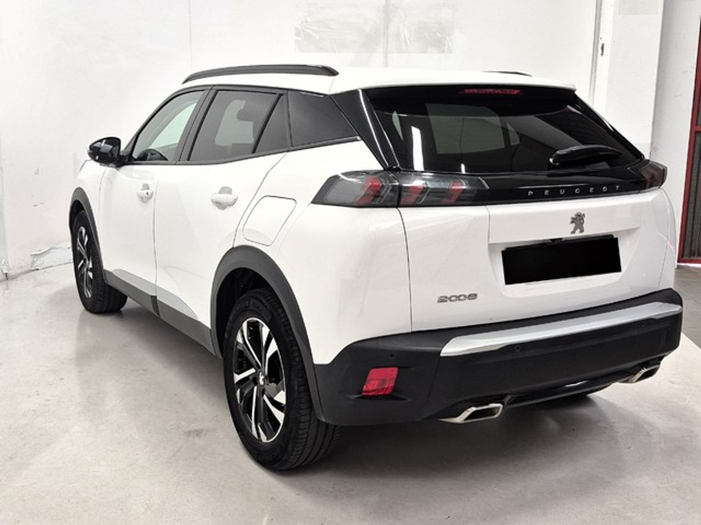 Peugeot 2008 PureTech 130 S&S Allure Pack EAT8 96 kW (130 CV)