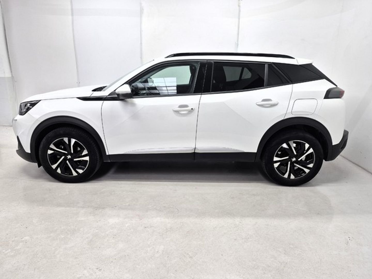 Peugeot 2008 PureTech 130 S&S Allure Pack EAT8 96 kW (130 CV)