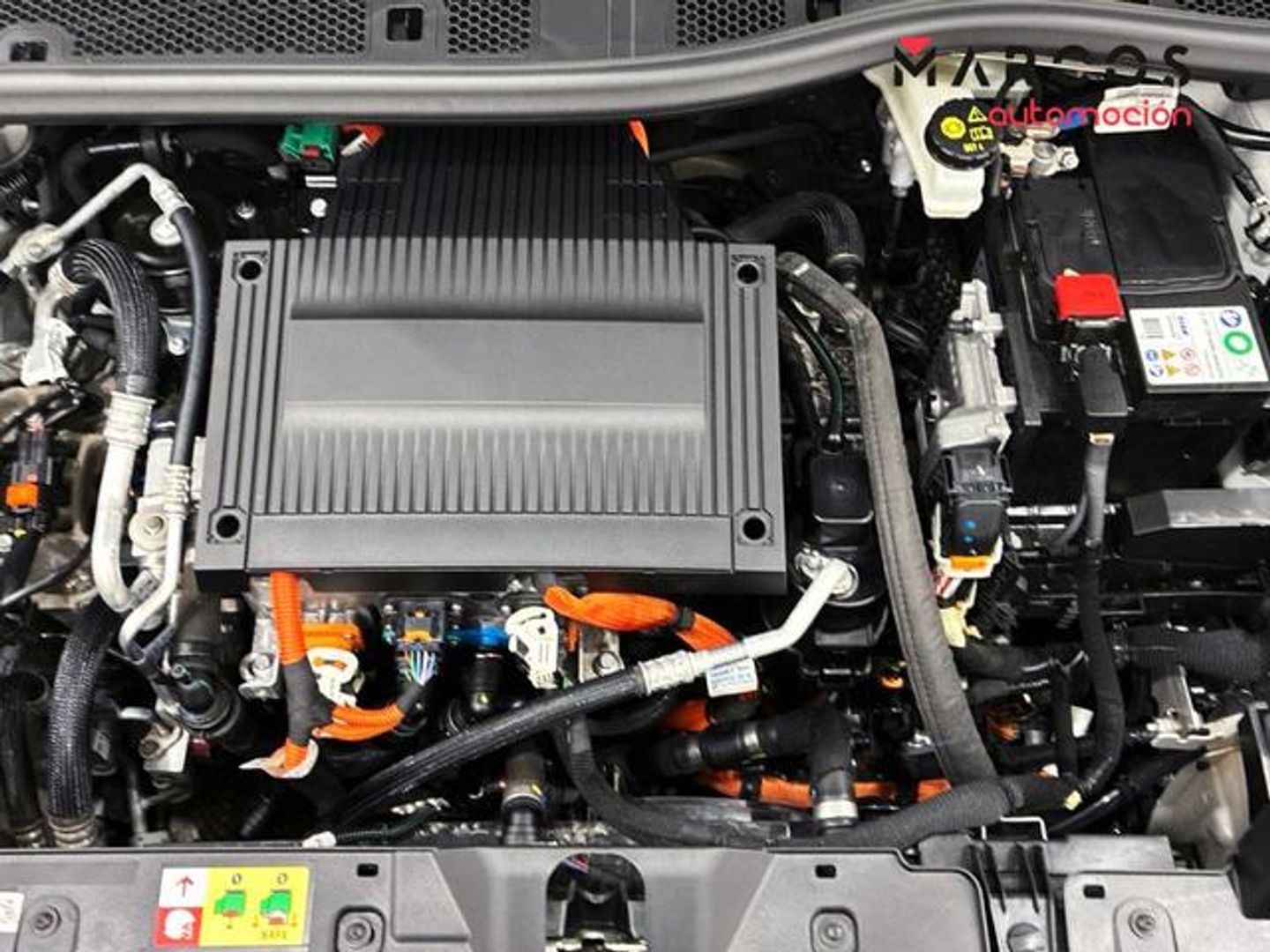 Peugeot e-2008 Eléctrico Allure Pack 100 kW (136 CV)