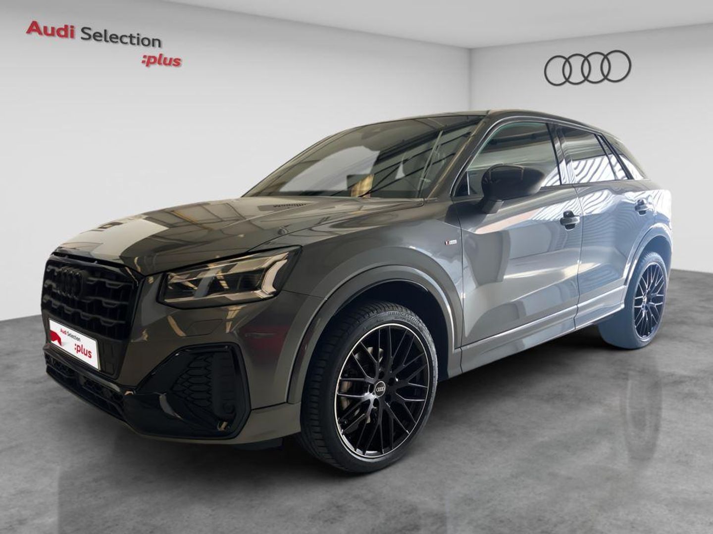 Audi Q2 Adrenalin 35 TFSI 110 kW (150 CV) S tronic Gris SUV