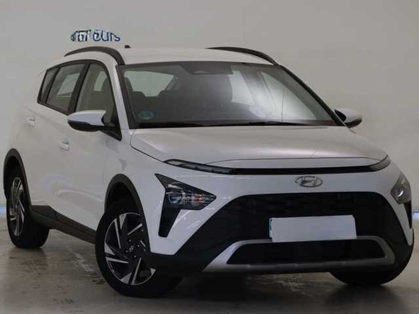 Hyundai Bayon 1.0 TGDI 48V Maxx 74 kW (100 CV) Blanco All Terrain / Pick-up