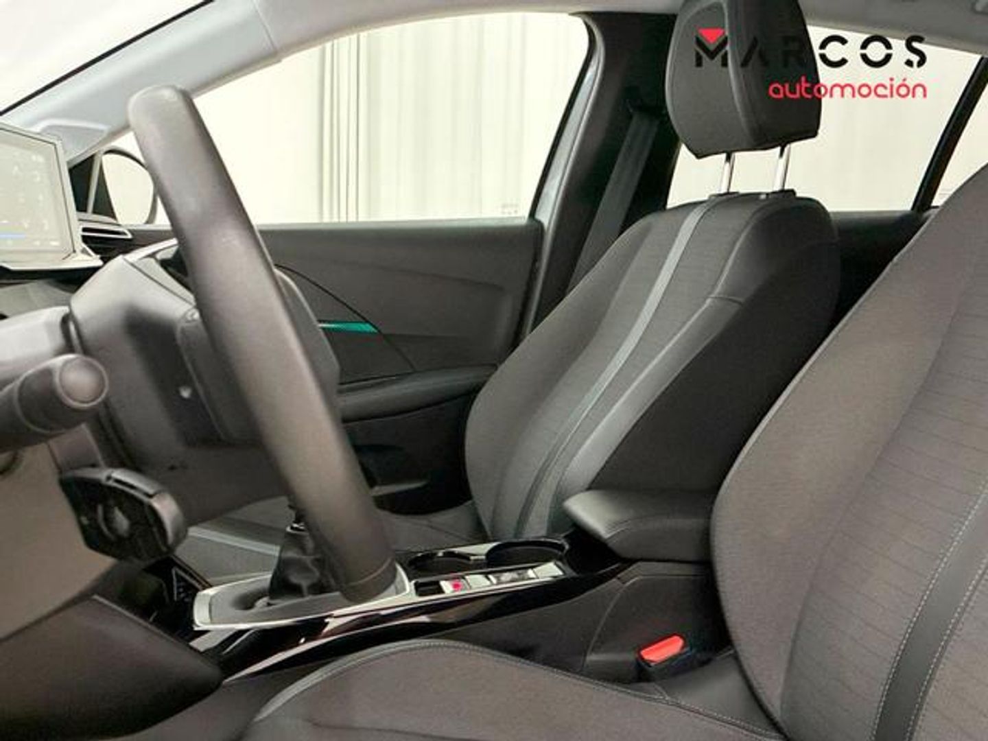 Peugeot 208 PureTech 100 Allure 75 kW (100 CV)