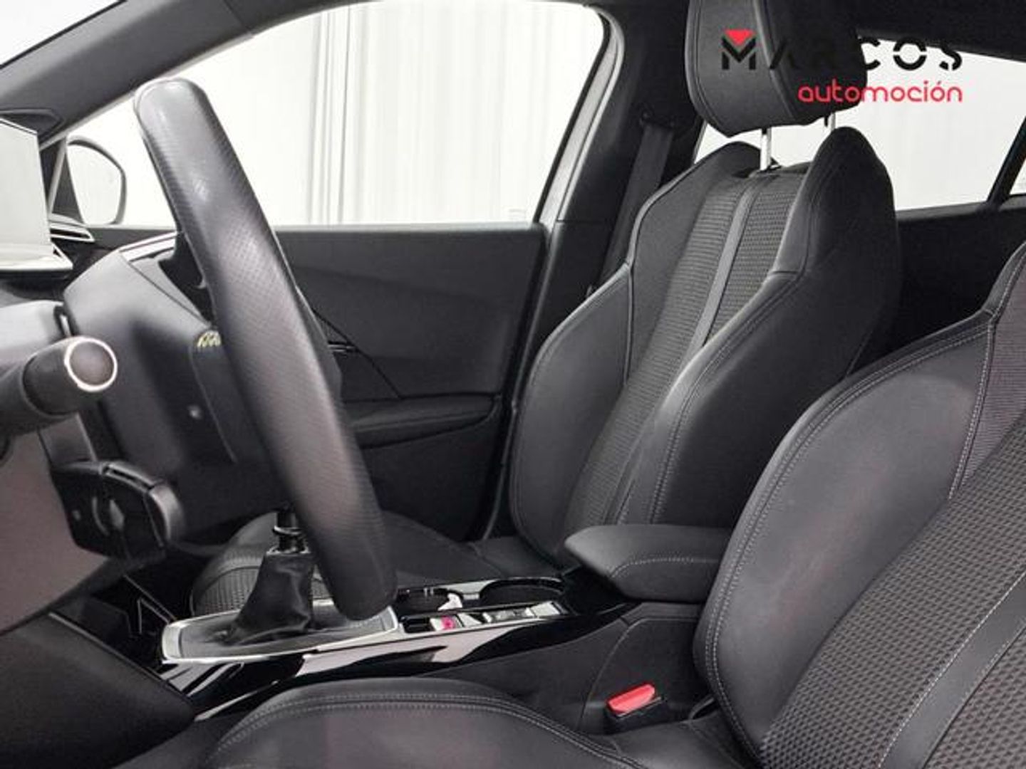 Peugeot 2008 PureTech 130 S&S GT 96 kW (130 CV)