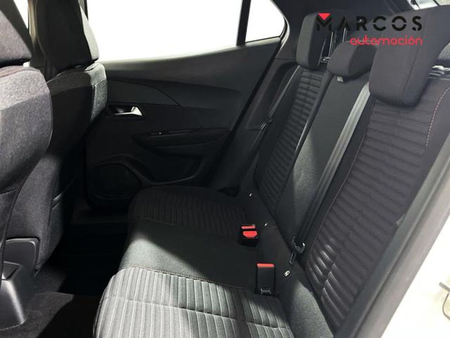 Peugeot 2008 BlueHDi 110 S&S Active 81 kW (110 CV)