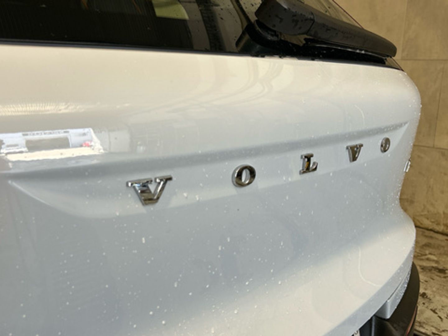 Volvo XC40 B3 G Plus Dark Auto 120 kW (163 CV)