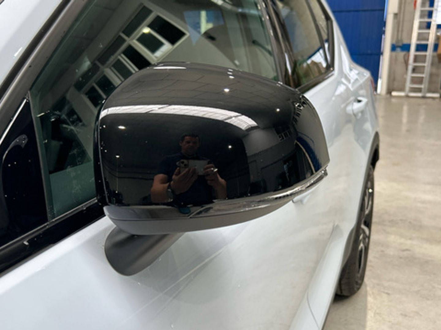 Volvo XC40 B3 G Plus Dark Auto 120 kW (163 CV)
