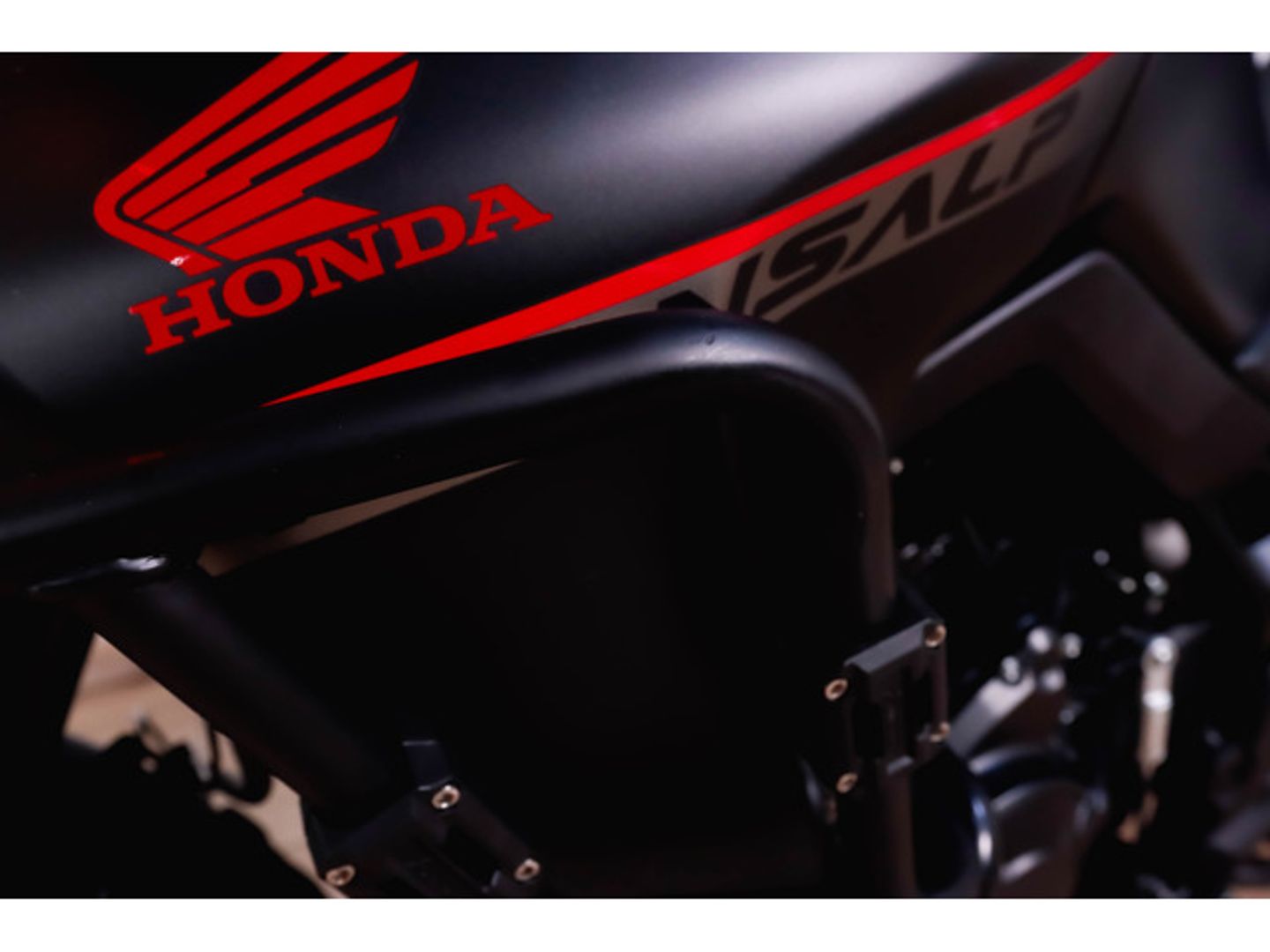 Honda XL750 Trans alp a2