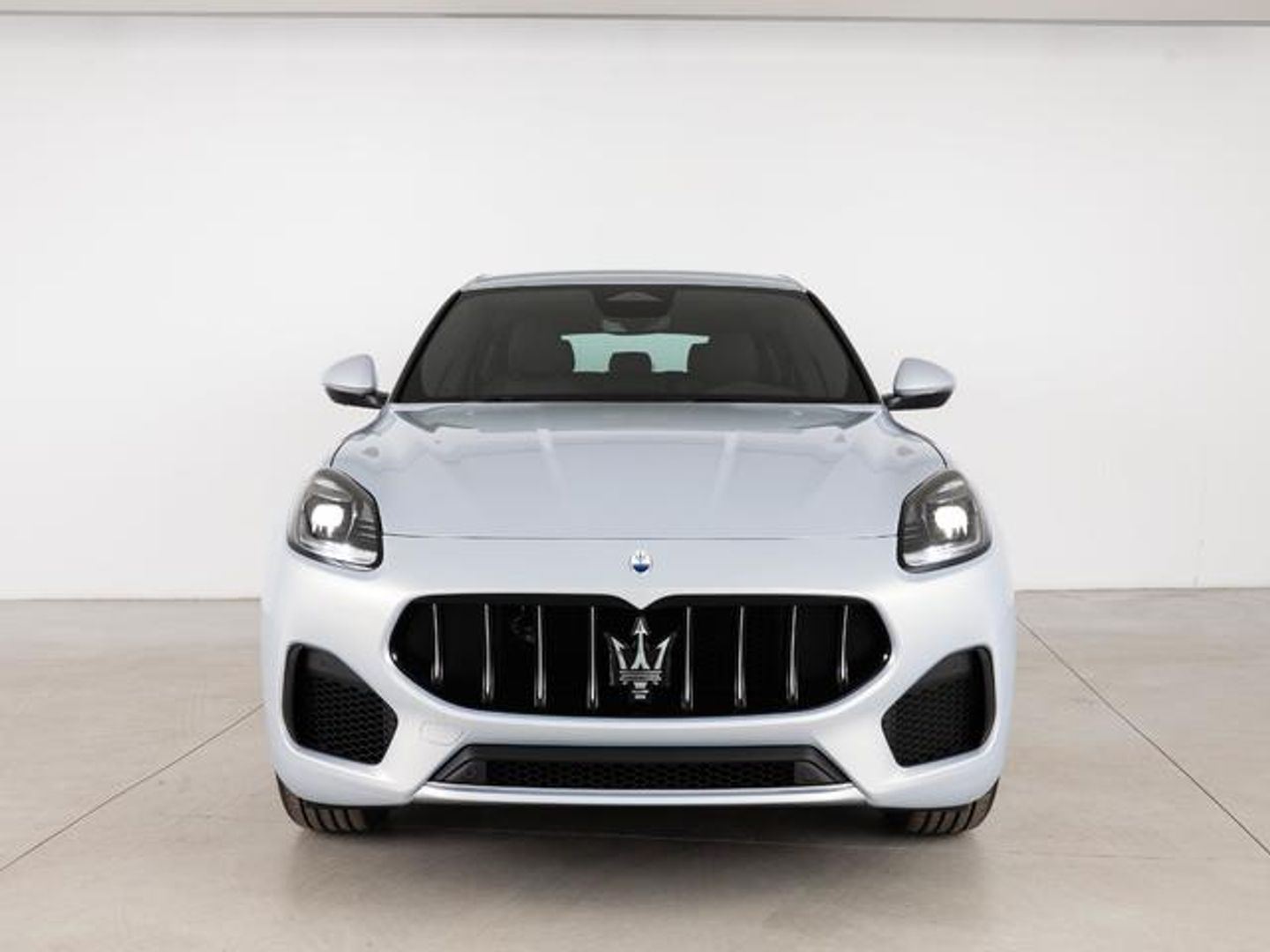 Maserati Grecale 2.0 MHEV GT L4 AWD 221 kW (300 CV) Blanco All Terrain / Pick-up