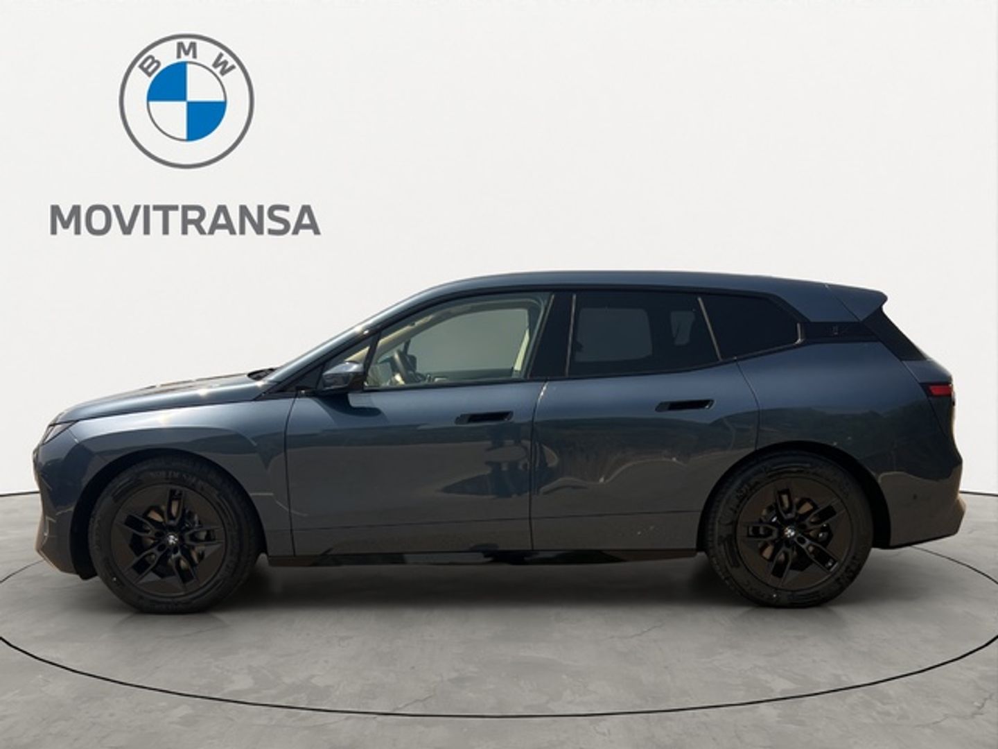 BMW iX xDrive45 300 kW (408 CV)