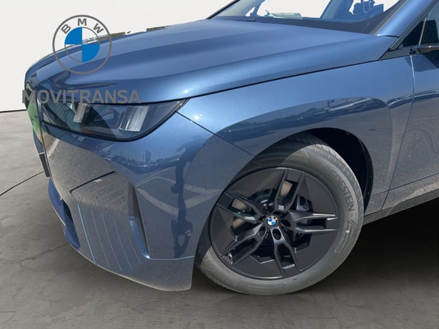 BMW iX xDrive45 300 kW (408 CV)