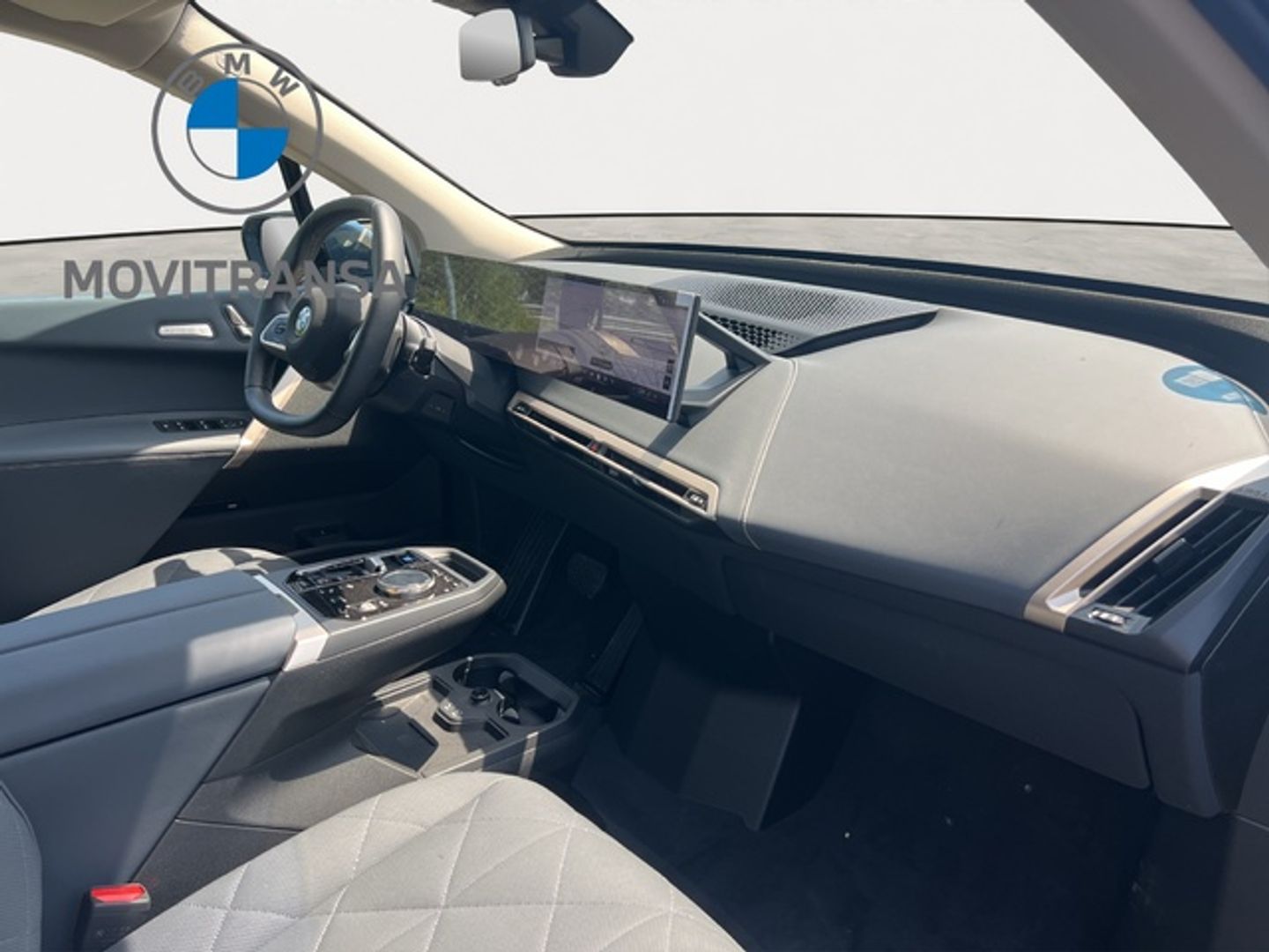 BMW iX xDrive45 300 kW (408 CV)