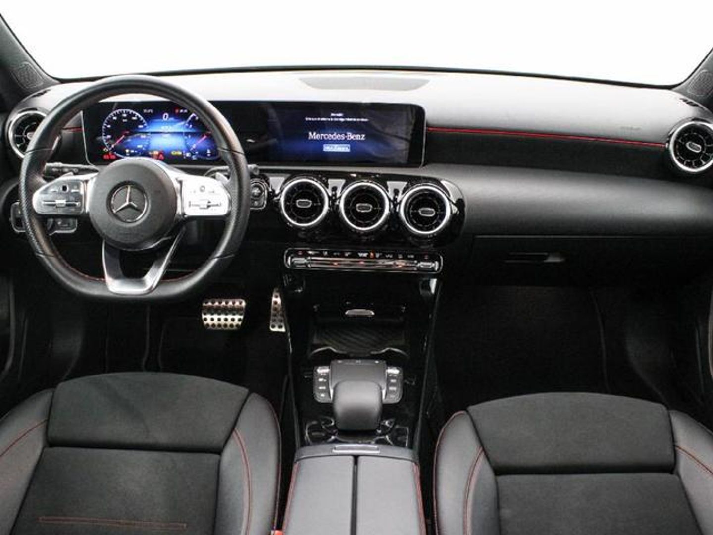 Mercedes-Benz Clase A 180 100 kW (136 CV)