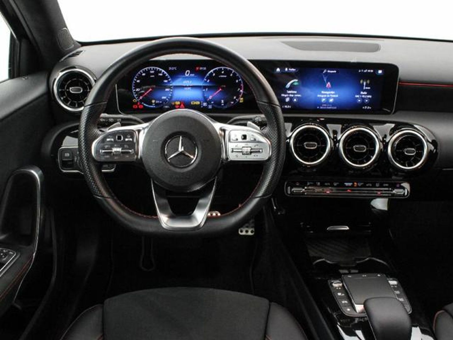 Mercedes-Benz Clase A 180 100 kW (136 CV)