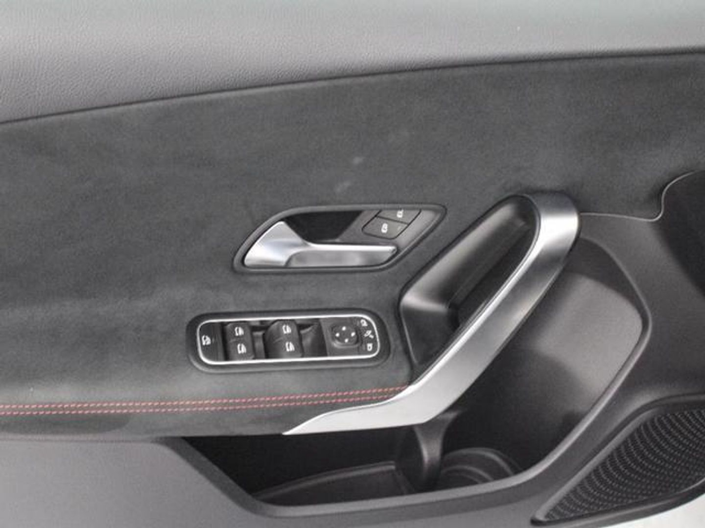 Mercedes-Benz Clase A 180 100 kW (136 CV)