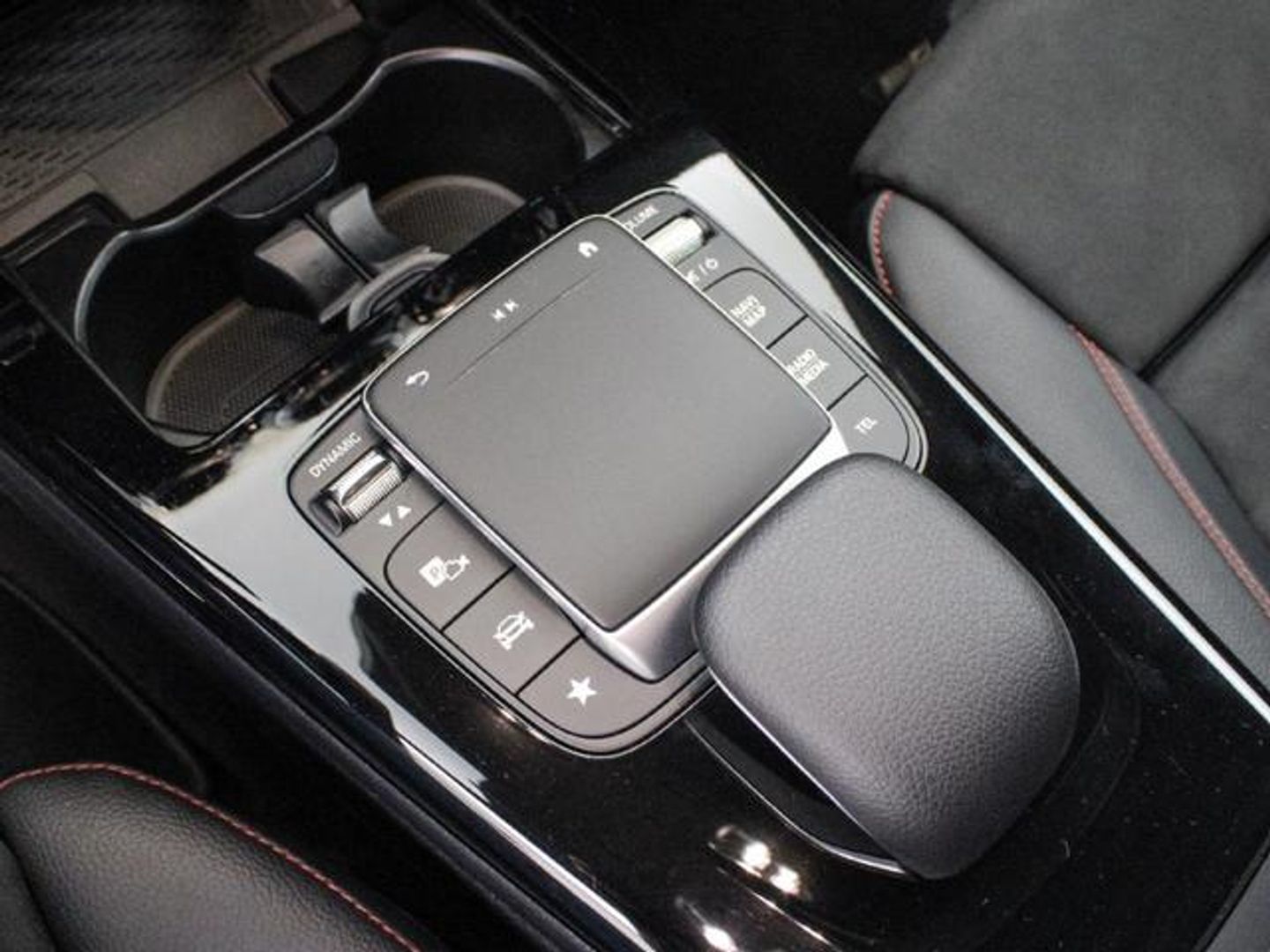 Mercedes-Benz Clase A 180 100 kW (136 CV)