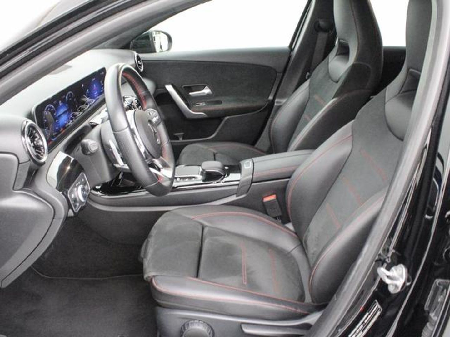 Mercedes-Benz Clase A 180 100 kW (136 CV)