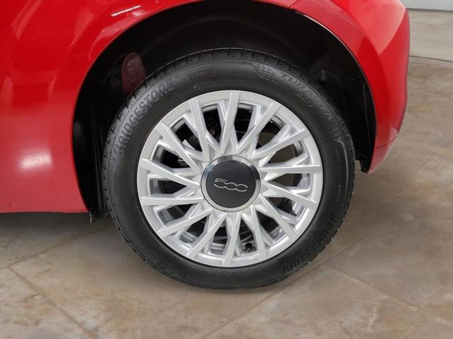 Fiat 500 1.0 Hybrid Dolcevita 51 kW (70 CV)