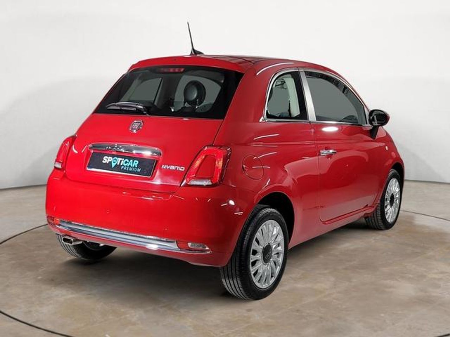 Fiat 500 1.0 Hybrid Dolcevita 51 kW (70 CV)