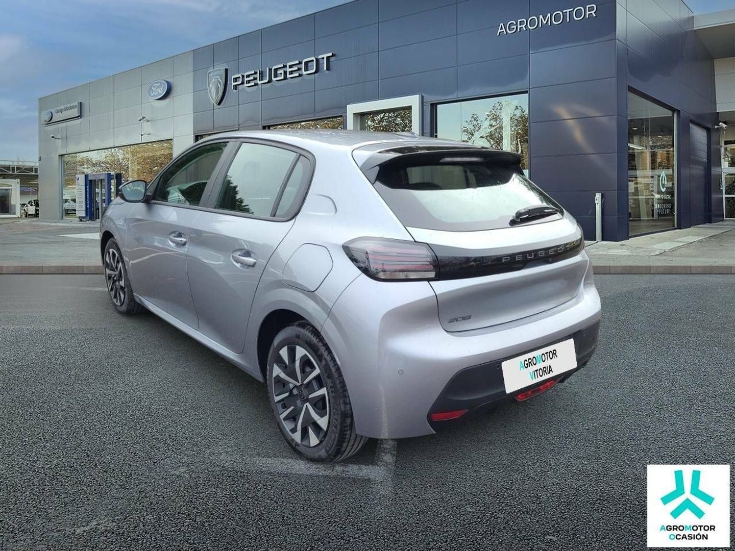 Peugeot 208 Style Hybrid 100 eDCS6 74 kW (100 CV)