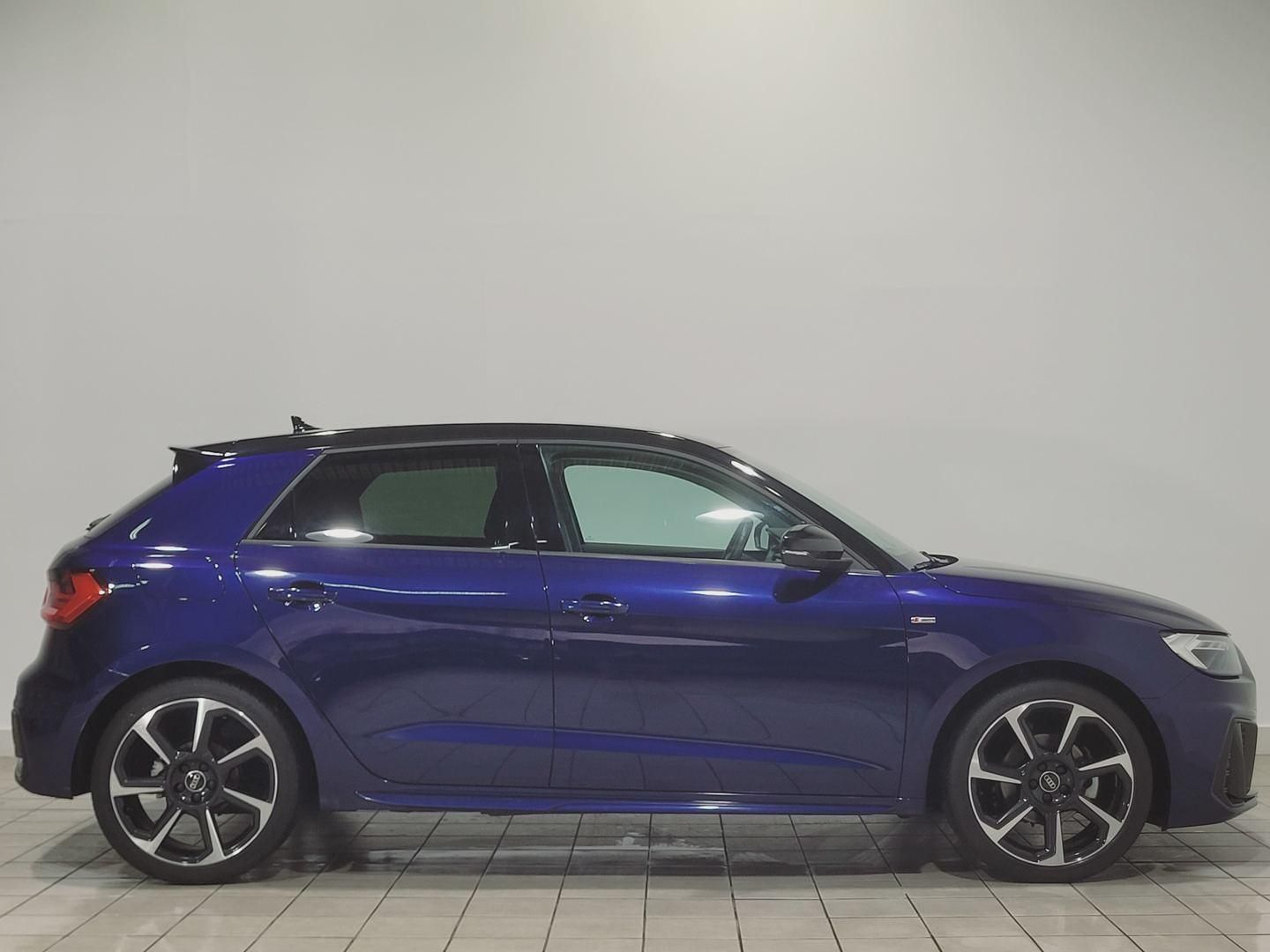 Audi A1 Sportback Adrenalin Black edition 30 TFSI 81 kW (110 CV) S tronic