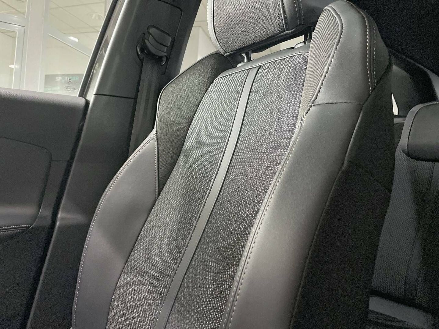 Peugeot 3008 BlueHDi 130 S&S GT EAT8 96 kW (130 CV)