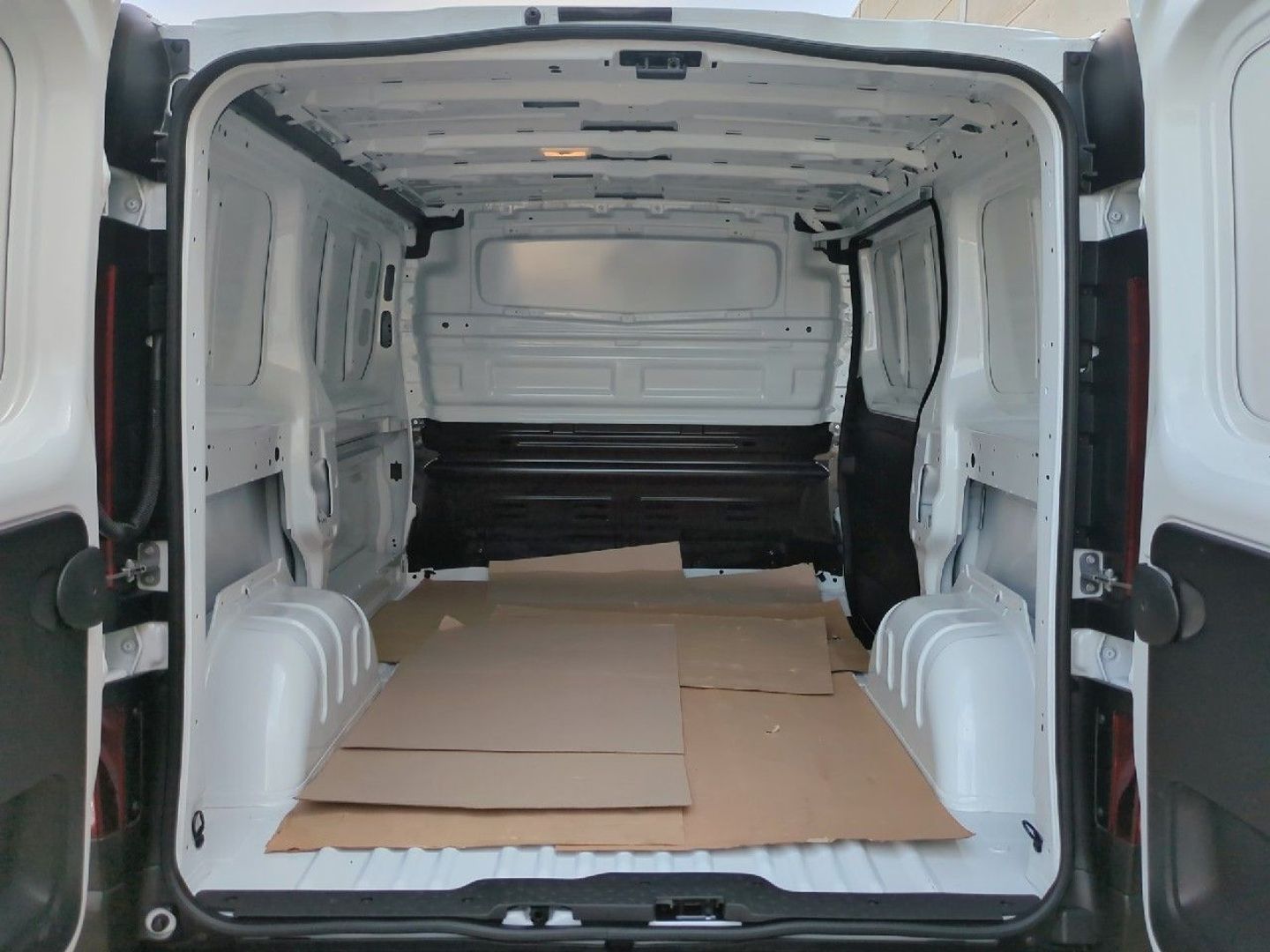 Renault Trafic Furgon L1H1 Blue dCi 96 Kw (130 CV) Blanco Industrial