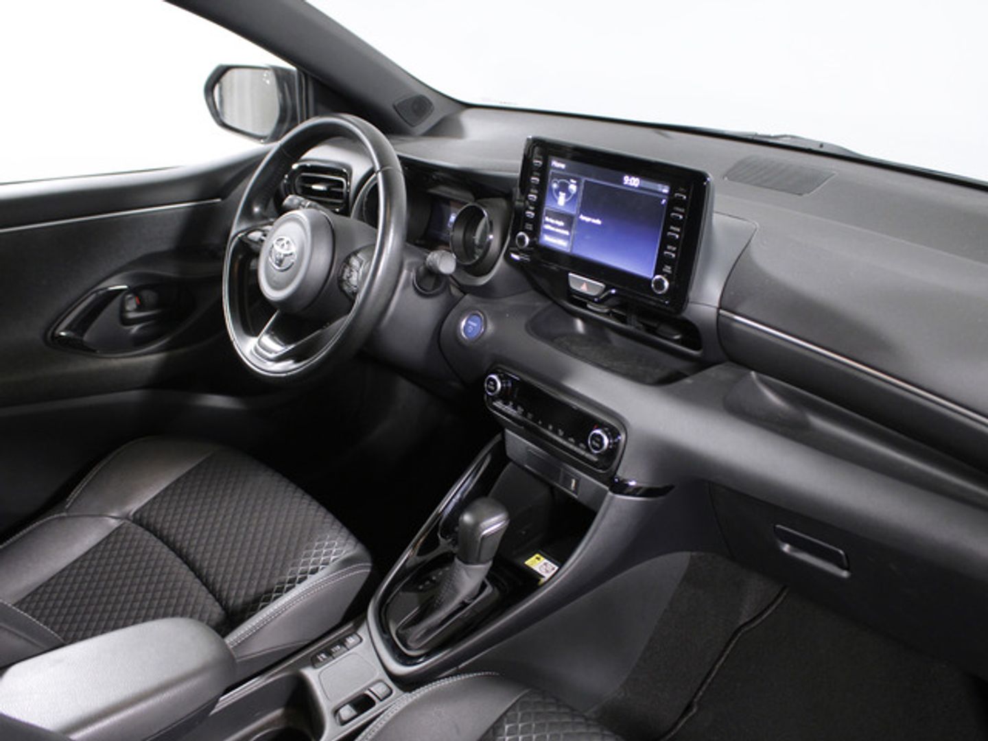 Toyota Yaris 120H Style 85 kW (116 CV)