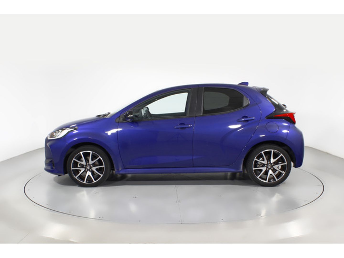 Toyota Yaris 120H Style 85 kW (116 CV)