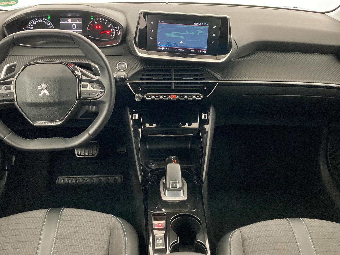 Peugeot 208 PureTech 100 Allure EAT8 75 kW (100 CV)