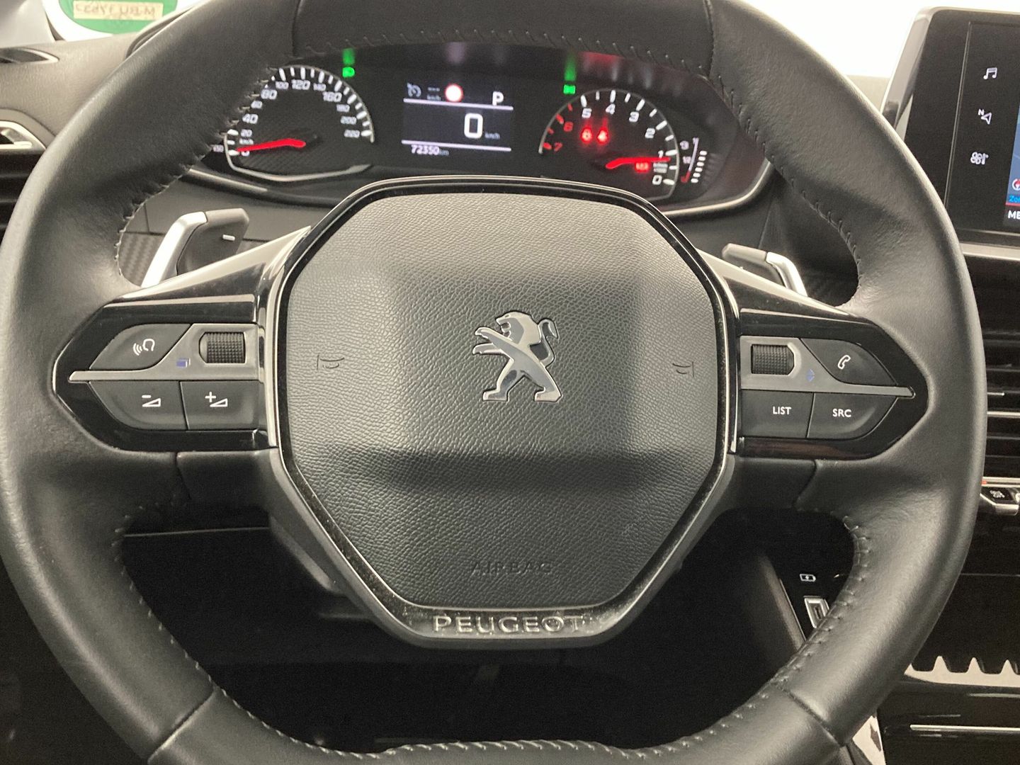 Peugeot 208 PureTech 100 Allure EAT8 75 kW (100 CV)