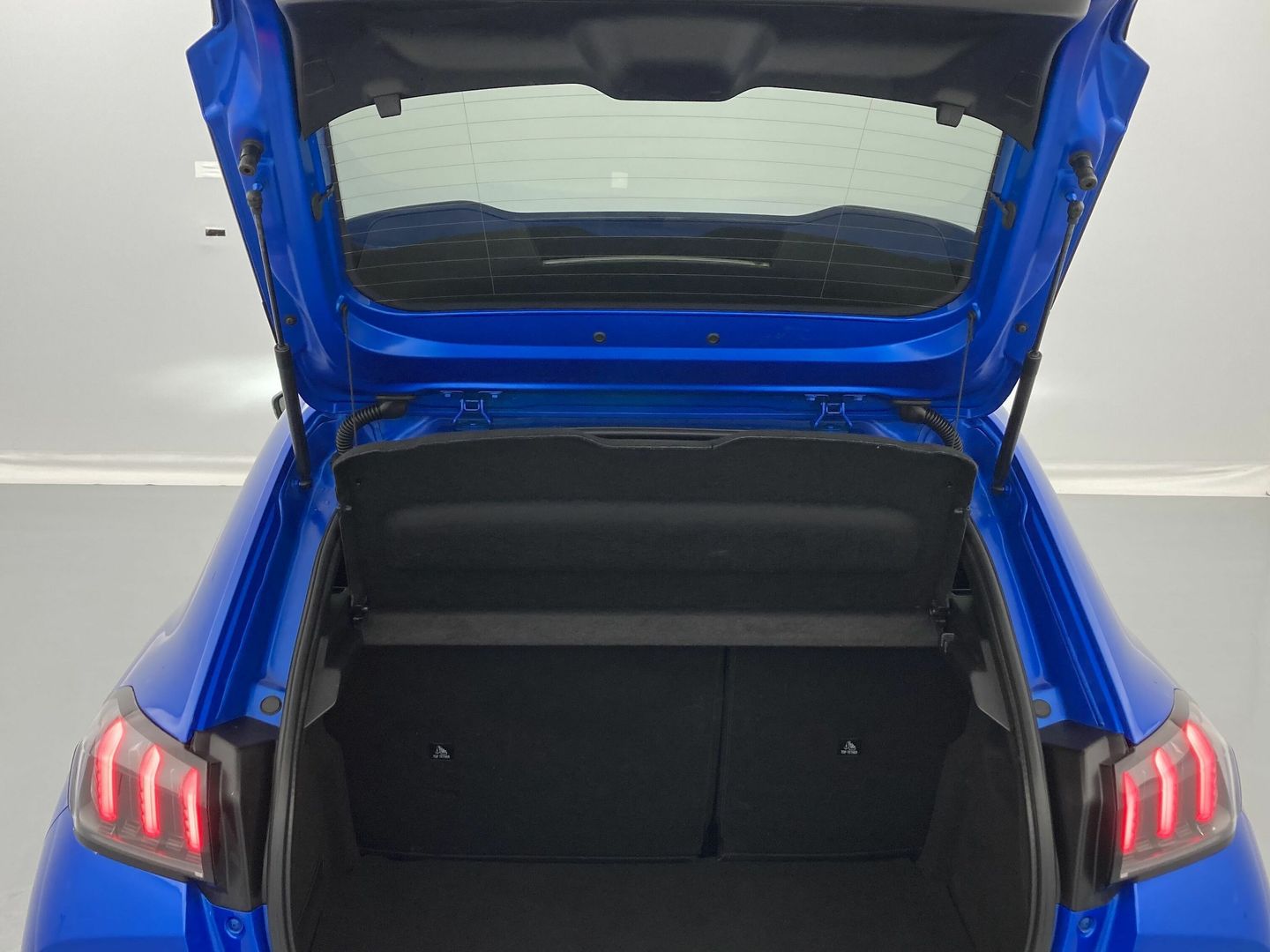 Peugeot 208 PureTech 100 Allure EAT8 75 kW (100 CV)
