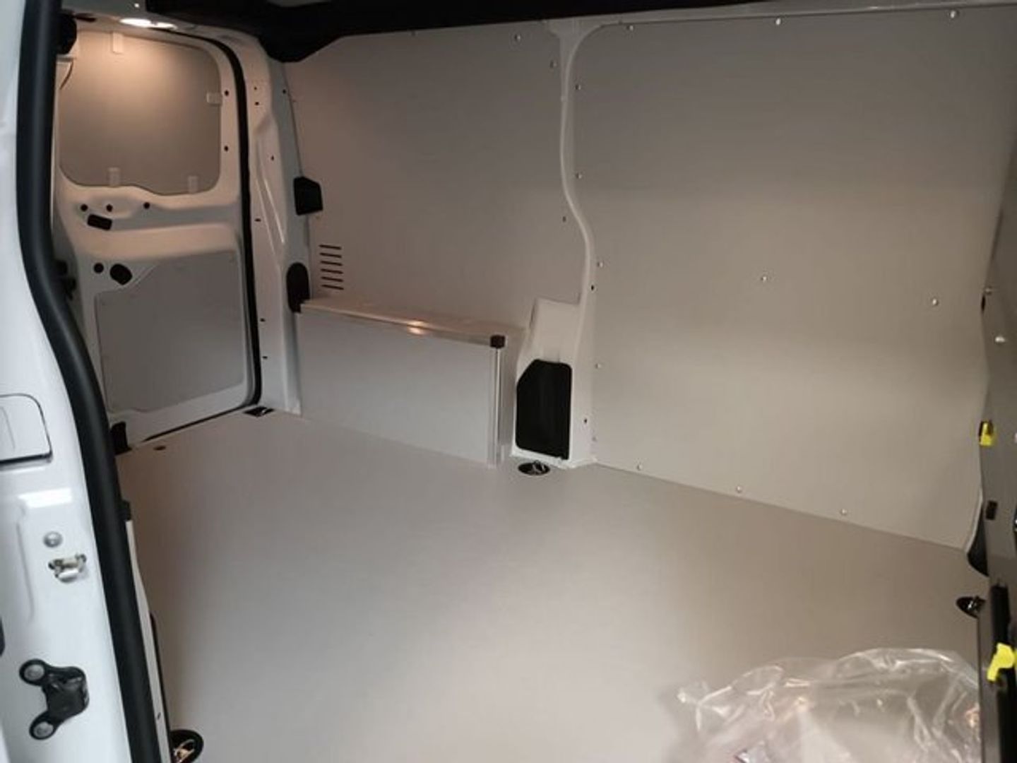 Citroen ë-Jumpy Furgon ë-Jumpy 75 KWh Talla M 100 kW (136 CV)