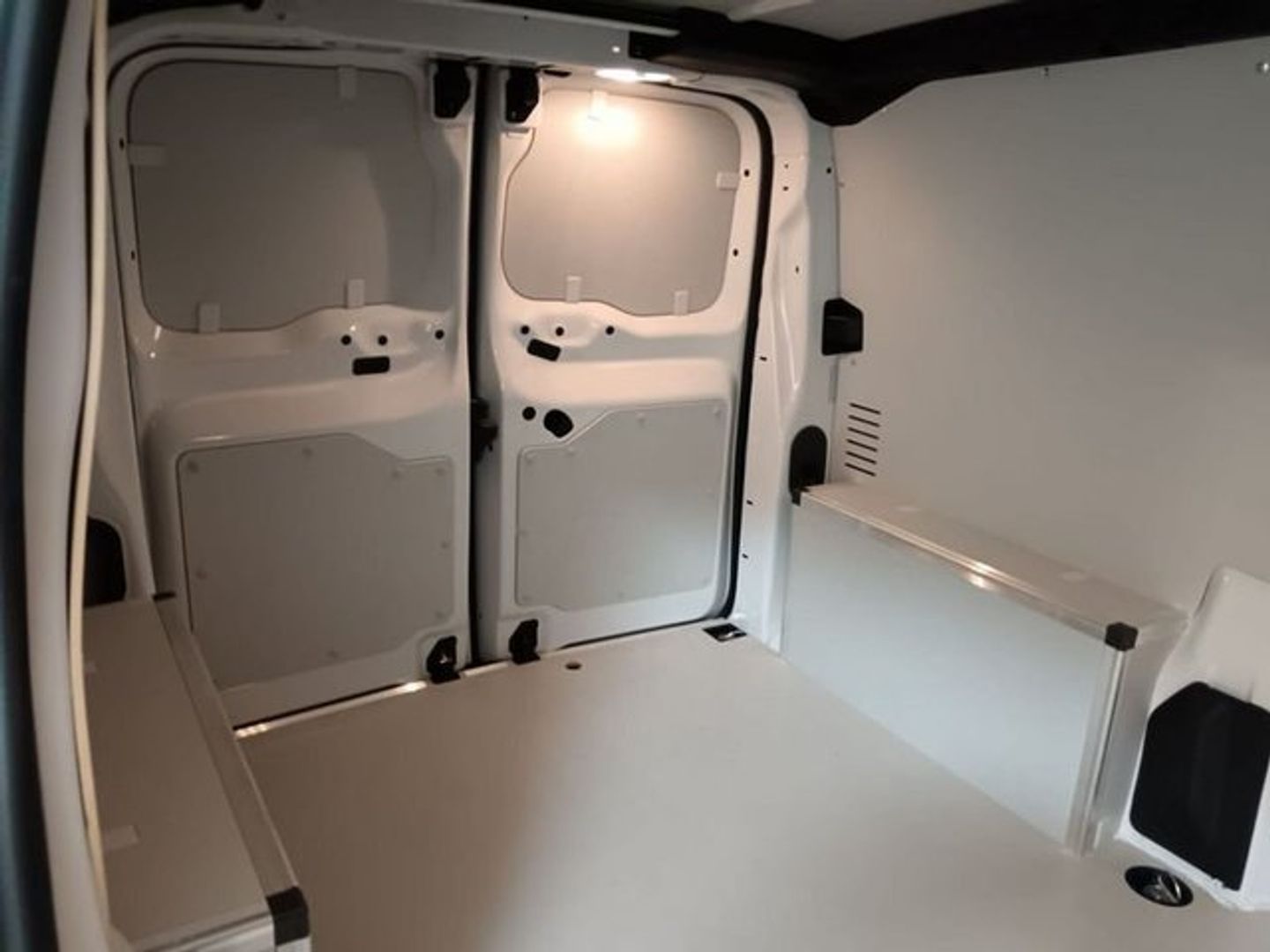 Citroen ë-Jumpy Furgon ë-Jumpy 75 KWh Talla M 100 kW (136 CV)