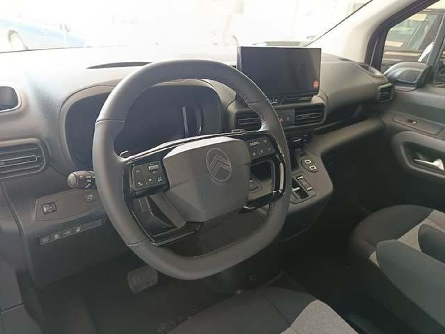Citroen ë-Berlingo 50kWh Talla M Max 100 kW (136 CV)