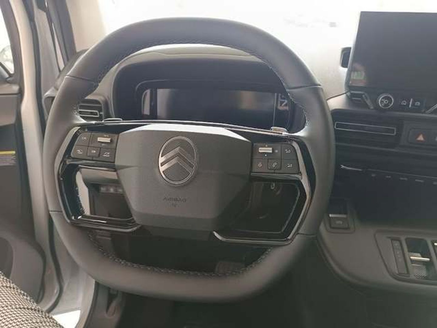 Citroen ë-Berlingo 50kWh Talla M Max 100 kW (136 CV)