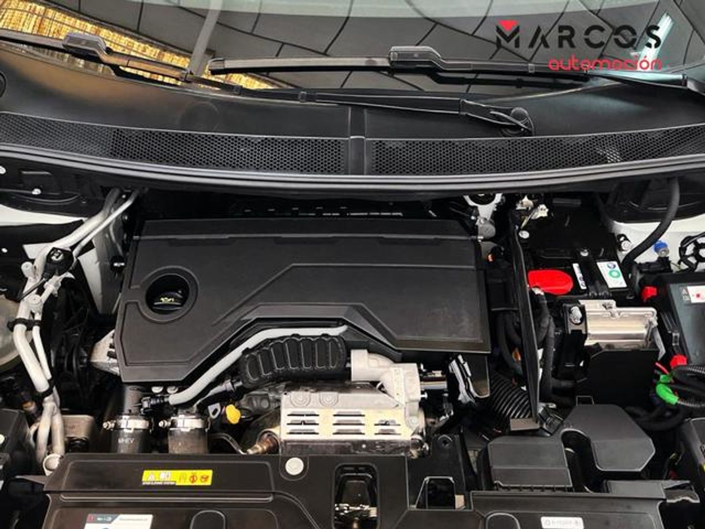 Peugeot 3008 Hybrid 136 Allure Pack eDCS6 100 kW (136 CV)