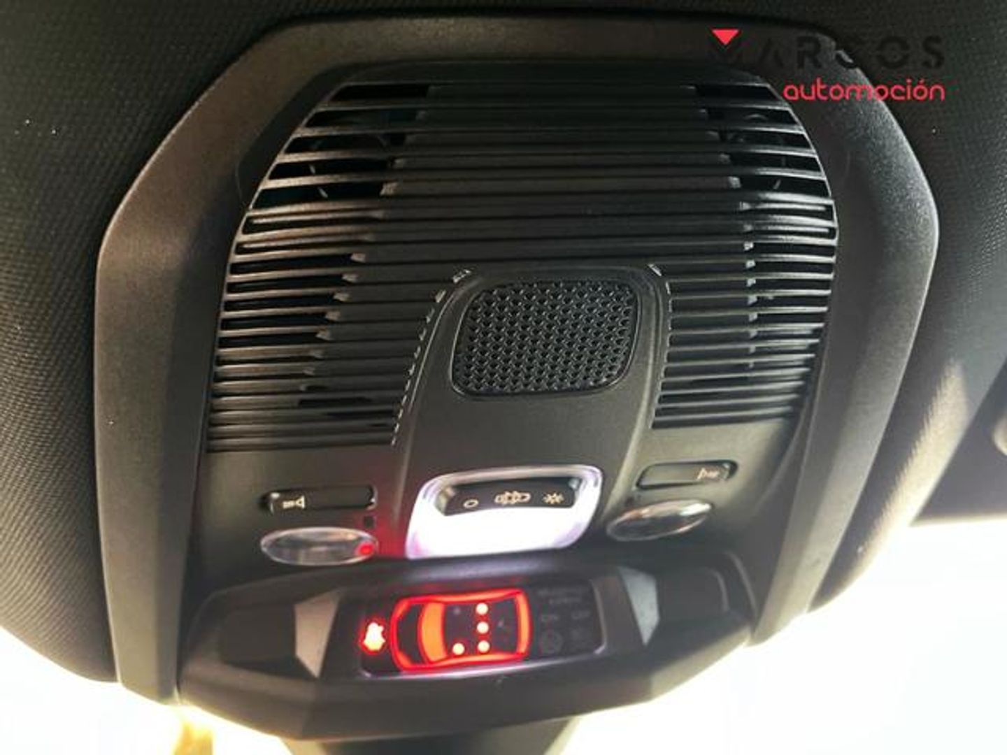 Peugeot 3008 Hybrid 136 Allure Pack eDCS6 100 kW (136 CV)