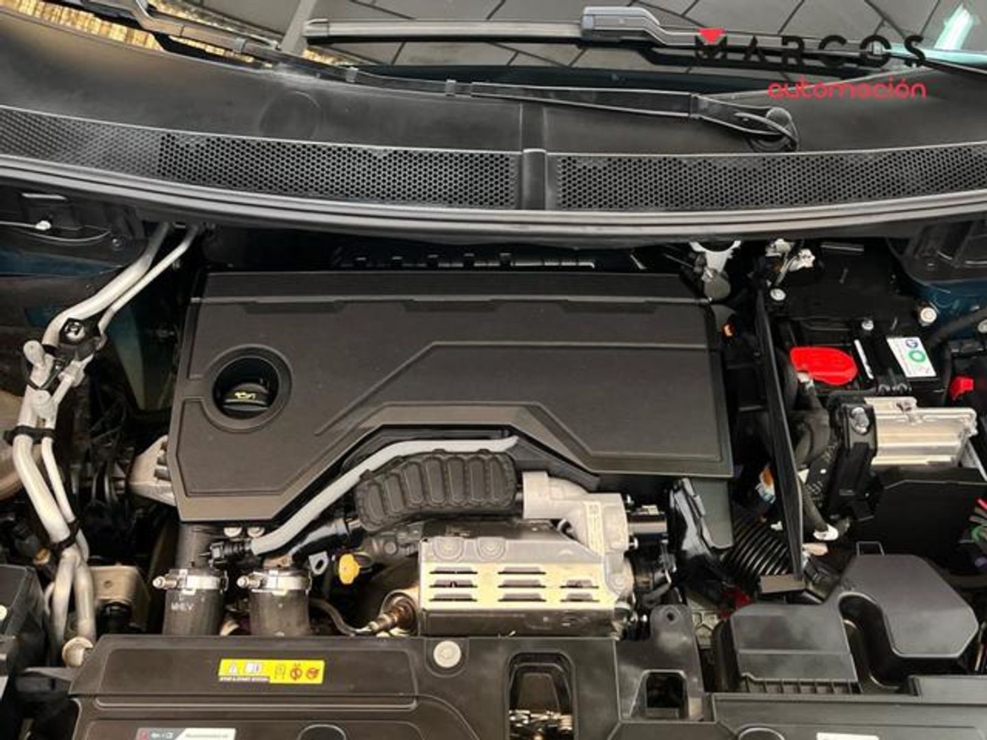 Peugeot 3008 Hybrid 136 Allure Pack eDCS6 100 kW (136 CV)