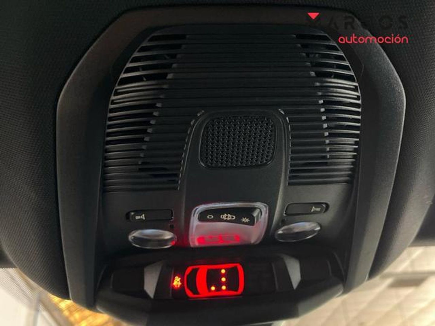 Peugeot 3008 Hybrid 136 Allure Pack eDCS6 100 kW (136 CV)