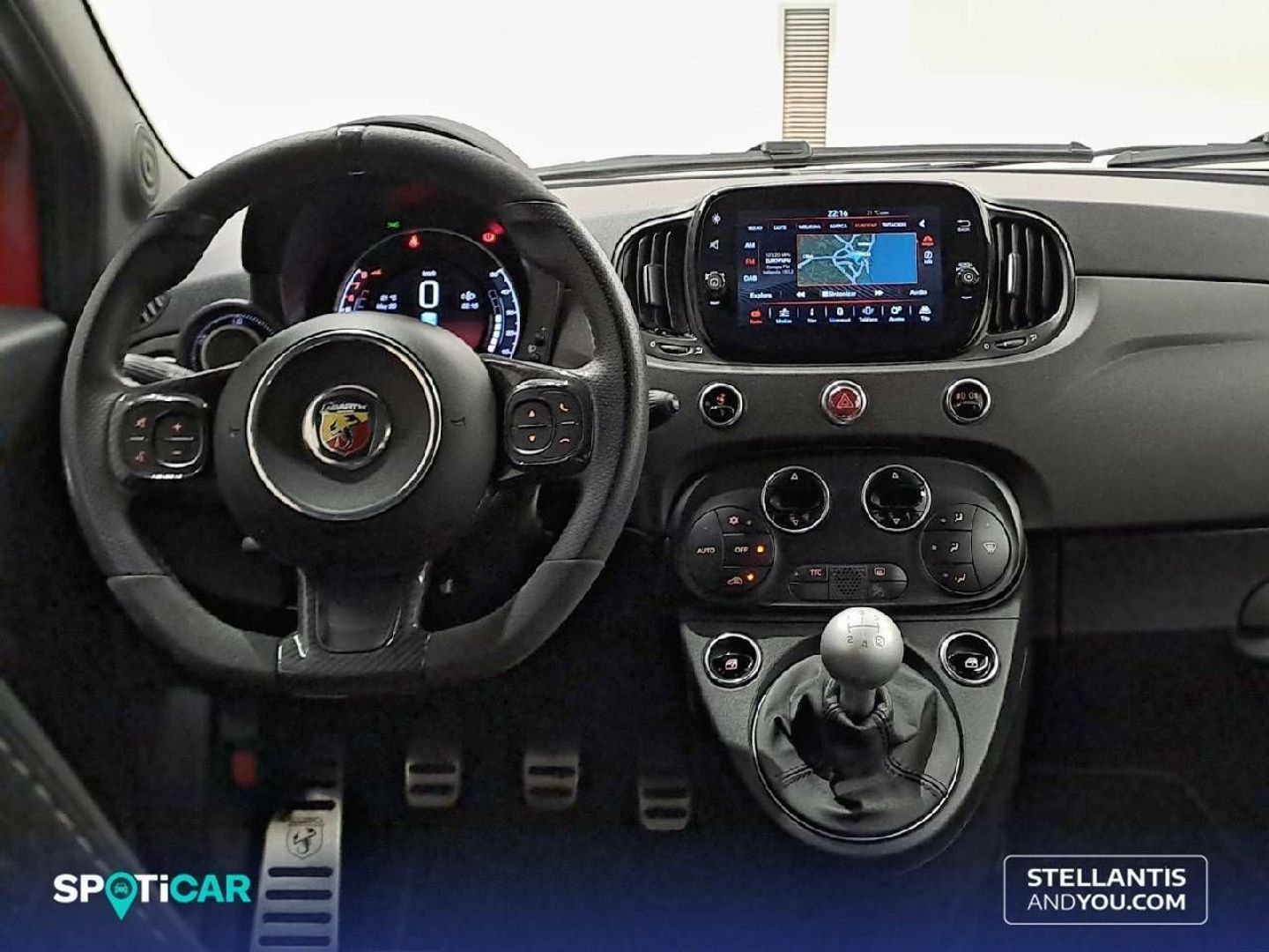 Abarth 500 1.4 16v T-Jet 695 132 kW (180 CV)