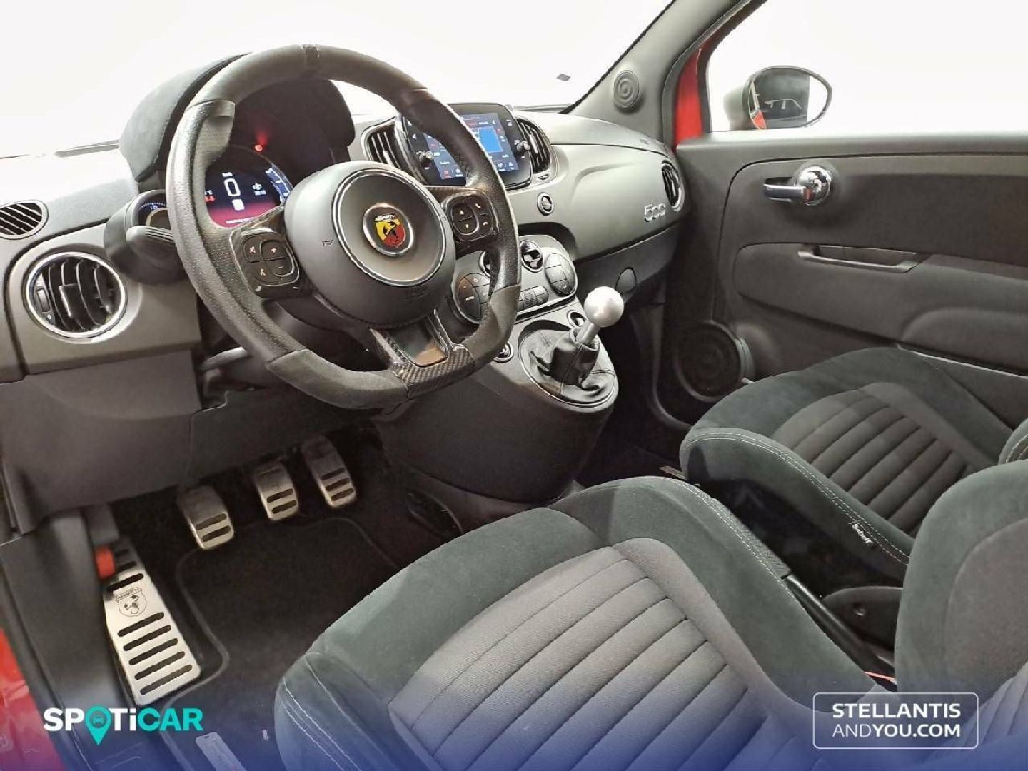 Abarth 500 1.4 16v T-Jet 695 132 kW (180 CV)