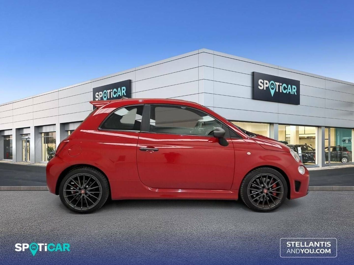 Abarth 500 1.4 16v T-Jet 695 132 kW (180 CV)
