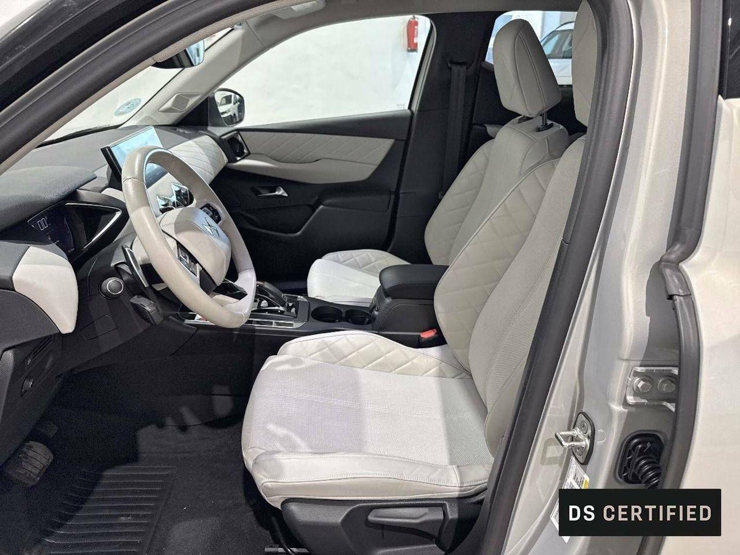 DS DS3 Crossback BlueHDi 130 Rivoli Auto 96 kW (131 CV)