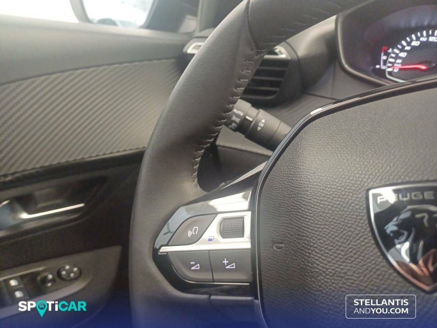 Peugeot 208 PureTech 100 Active 75 kW (100 CV)